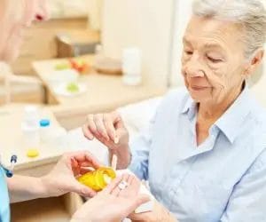 Seniors Guide To Managing Prescriptions And Medications
