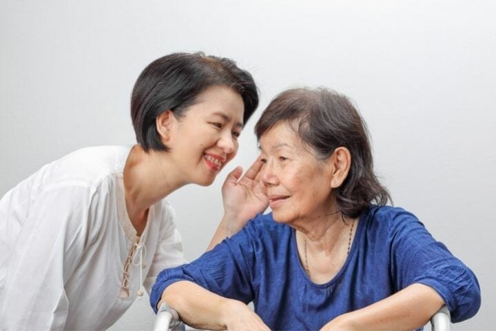 Caregiver's Guide to Manage Hearing Loss Among Seniors
