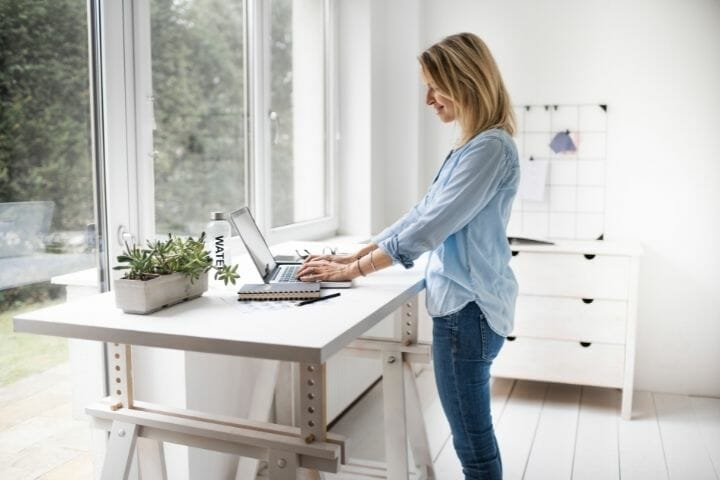 Benefits Of A Standing Desk