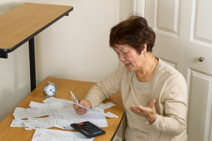 8 Tips on Managing Your Parents' Finances
