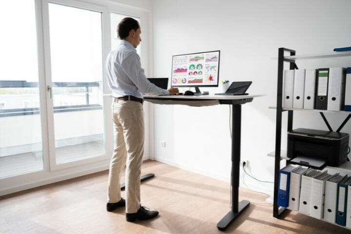 Benefits Of A Standing Desk