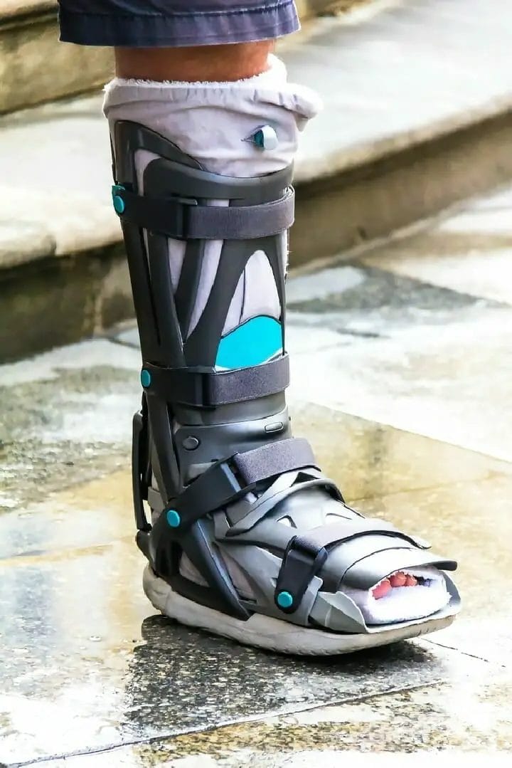 best-walking-boot-for-lisfranc-fracture-respectcaregivers