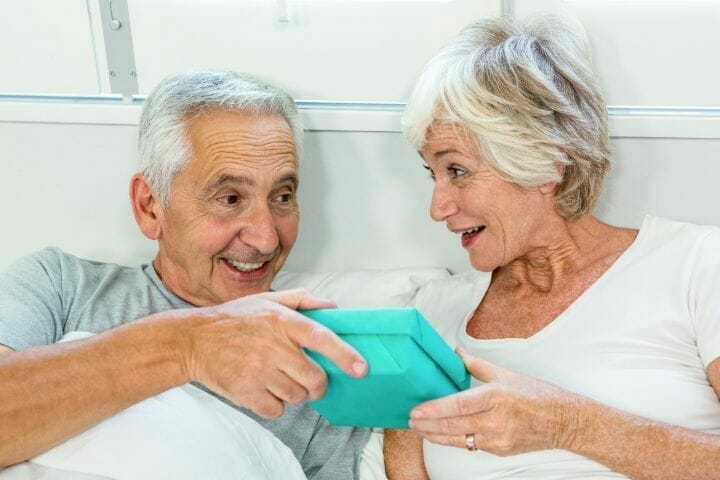 Best Giftings for Elderly in Assisted Living