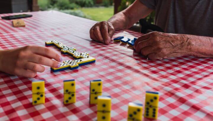 playing dominoes