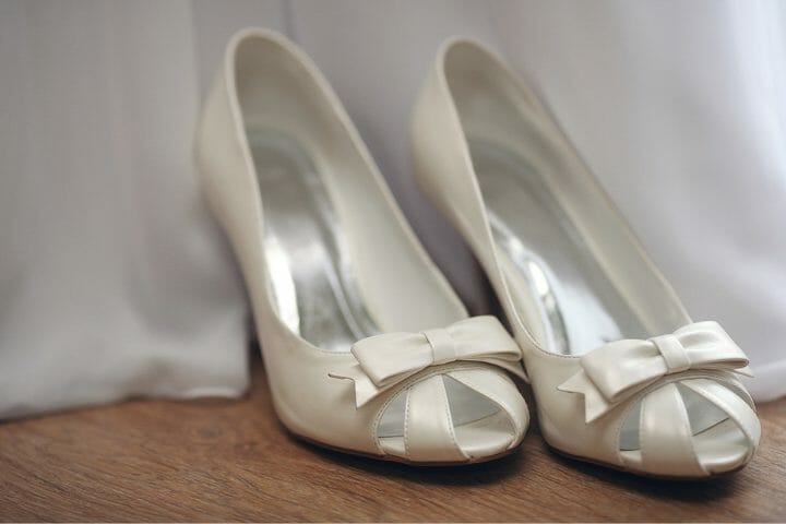 The 5 Best Wedding Shoes for Wide Feet (Review & Buying Guide)